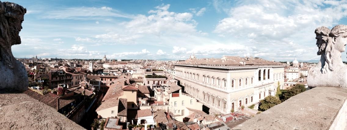 Vista de Roma hacia Piazza Farnese desde la altana del Palacio Falconieri